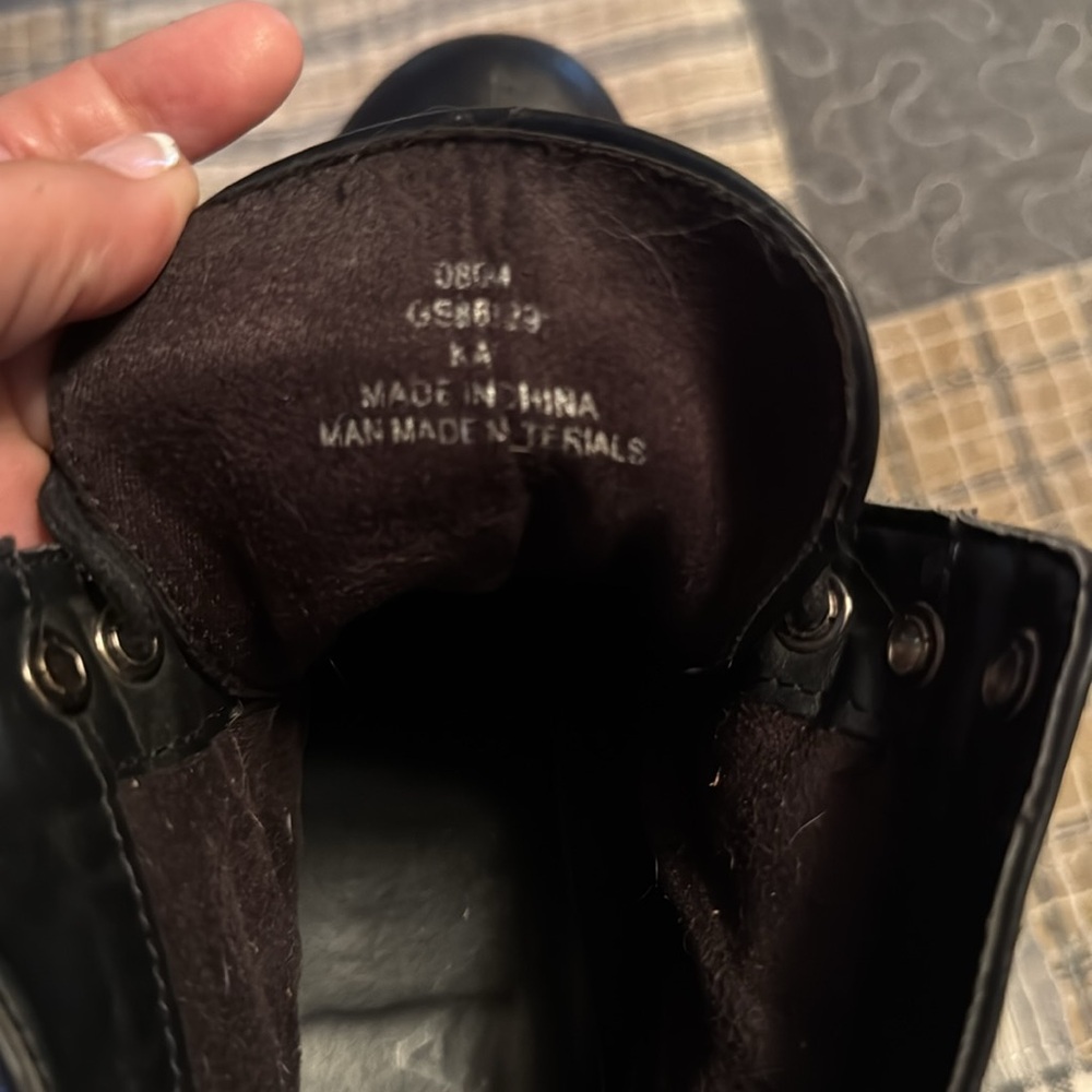 Women's Black Ankle Boots - Picture 6 of 6